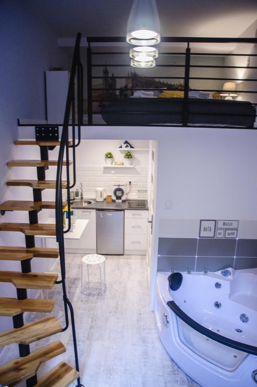 Bedrouse Jacuzzi Apartment Starowislna - Old Town Krasków Exteriör bild